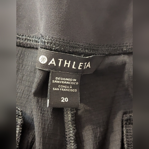 Athleta Shorts Trekkie North Women's 20 Black Hiking Outdoor Travel Athleisure - Picture 2 of 8